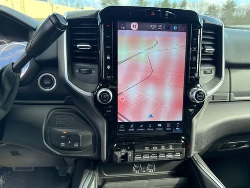 New 2025 RAM 2500 Big Horn AWD/4WD image 13