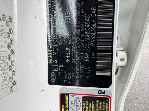 Used 2017 Kia Cadenza Premium w/ Luxury Package image 22