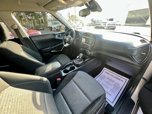 Used 2020 Kia Soul EX FWD image 15