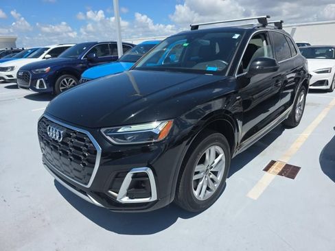 Used 2023 Audi Q5 2.0T Premium w/ Convenience Package AWD/4WD image 1