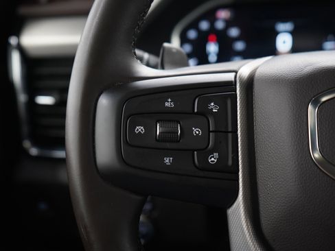 Used 2024 GMC Sierra 1500 Denali w/ Technology Package AWD/4WD image 25