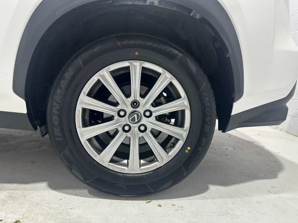 Used 2018 Lexus NX 300 FWD w/ Comfort Package image 9