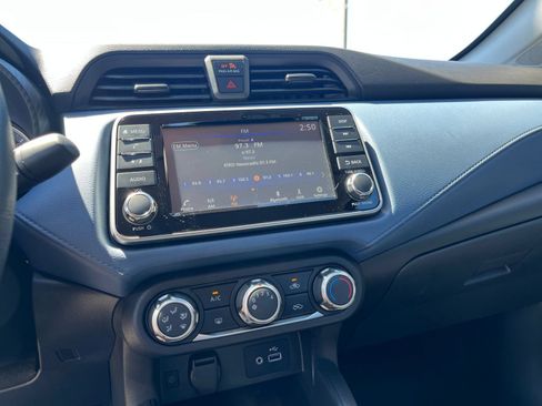 Used 2025 Nissan Versa SV FWD image 20