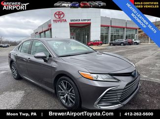 Used 2021 Toyota Camry XLE w/ Navigation Upgrade Package video 1