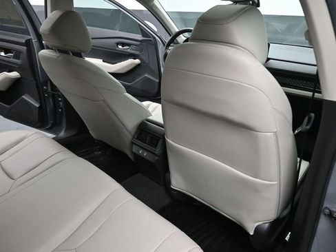 Used 2025 Honda Accord Touring image 25