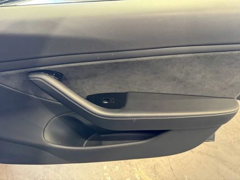 Used 2018 Tesla Model 3 Long Range AWD/4WD image 7