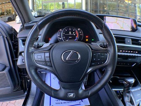 Used 2019 Lexus UX 200 F Sport w/ F Sport Premium Package FWD image 14