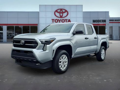 Certified 2025 Toyota Tacoma SR AWD/4WD image 1