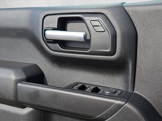 Used 2023 Chevrolet Silverado 1500 Custom AWD/4WD image 12