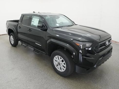 New 2025 Toyota Tacoma SR5 image 13