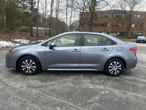 Used 2020 Toyota Corolla LE image 9