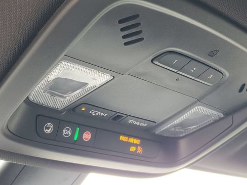 Certified 2023 Chevrolet Traverse LT FWD image 22