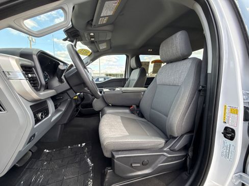 Used 2025 Ford F250 XLT image 11