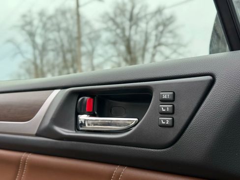 Used 2018 Subaru Outback 3.6R Touring w/ Popular Package #3 image 27