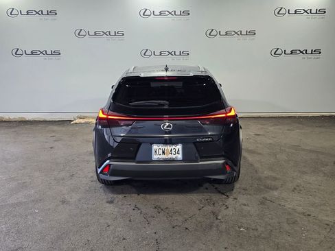 Used 2023 Lexus UX 250h FWD image 9