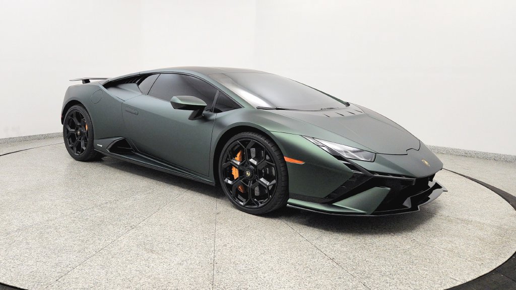 Used 2023 Lamborghini Huracan Tecnica RWD image 12