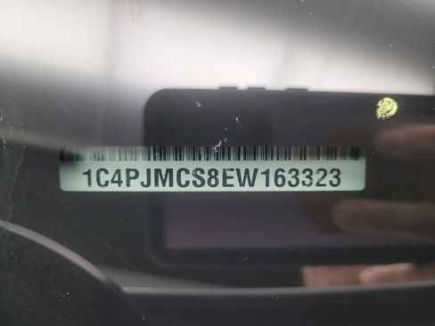 Used 2014 Jeep Cherokee Latitude w/ Cold Weather Group AWD/4WD image 33