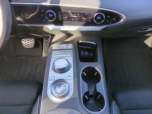 Certified 2025 Genesis GV70 2.5T w/ Sport Prestige Package AWD/4WD image 15
