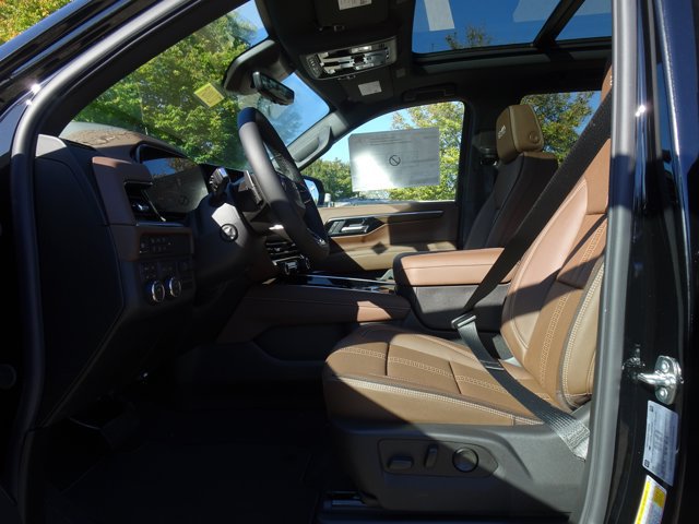 New 2027 Chevrolet Tahoe High Country w/ Sun And Tow Package AWD/4WD image 5