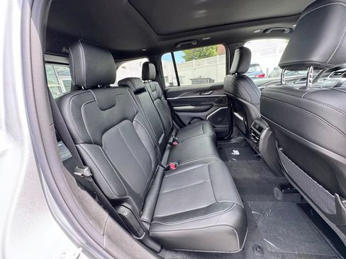 New 2026 Jeep Grand Cherokee Limited AWD/4WD image 20