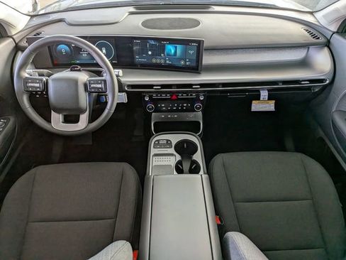 Used 2026 Hyundai Ioniq 9 S image 29