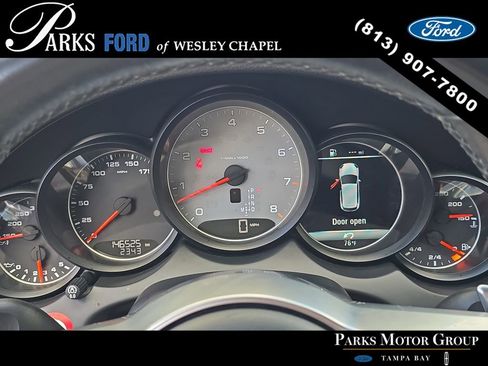 Used 2015 Porsche Cayenne S image 29