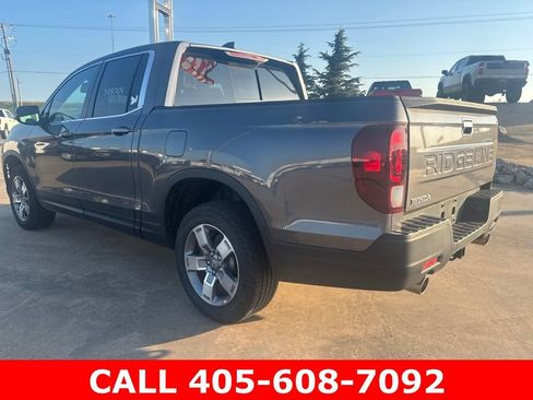 Used 2025 Honda Ridgeline RTL image 4