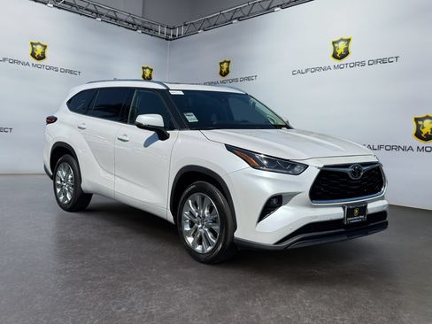 Used 2023 Toyota Highlander Limited FWD image 7