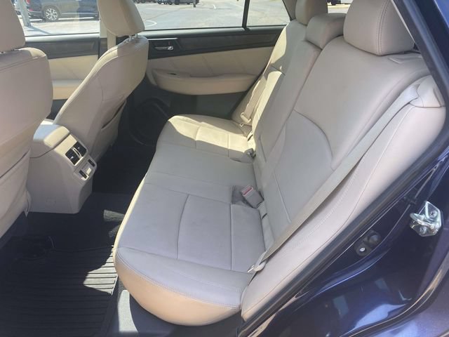 Used 2018 Subaru Outback 2.5i Limited AWD/4WD image 9