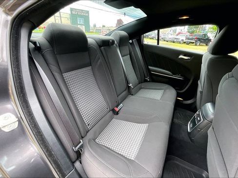 Used 2023 Dodge Charger SXT w/ Cold Weather Package RWD image 20