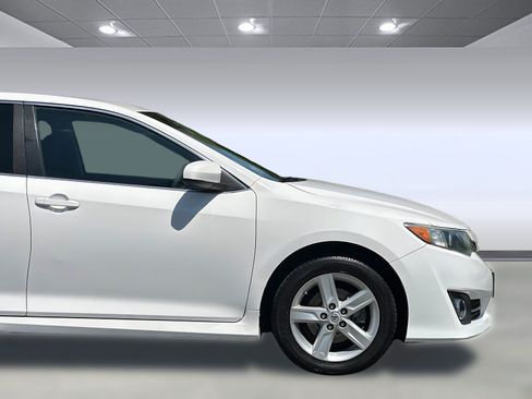 Used 2014 Toyota Camry SE w/ Fleet Convenience Package FWD image 31