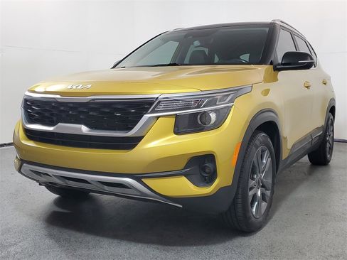 Used 2023 Kia Seltos S image 3