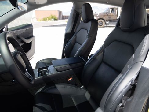 Used 2026 Tesla Model Y Long Range AWD/4WD image 14