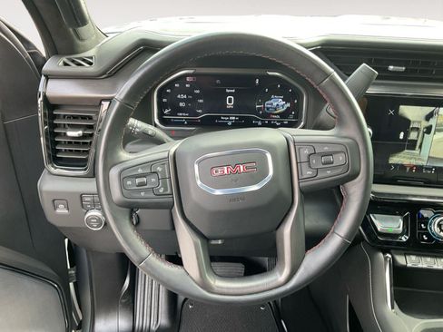 Used 2025 GMC Sierra 2500 AT4X AWD/4WD image 12