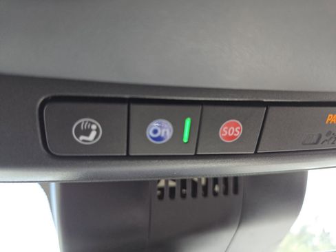 Used 2025 GMC Yukon XL Denali AWD/4WD image 35