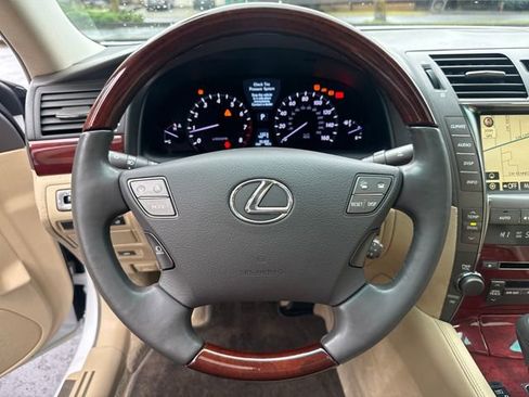 Used 2007 Lexus LS 460 RWD image 14