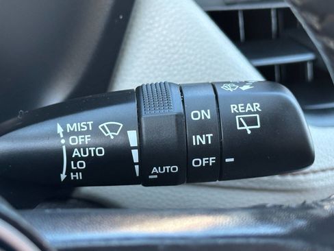 Used 2019 Toyota RAV4 XLE w/ Convenience Package image 39