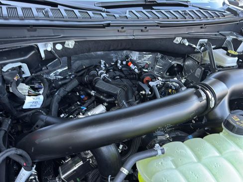 New 2025 Ford Expedition Max Platinum AWD/4WD image 32