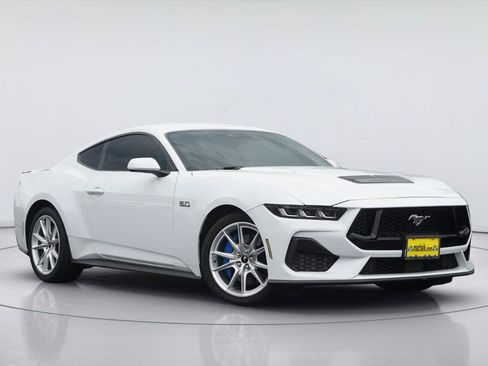 Used 2024 Ford Mustang GT Premium RWD image 2