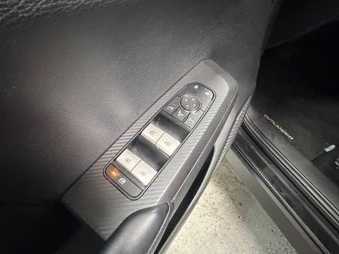 Used 2025 Mitsubishi Outlander SE FWD image 22