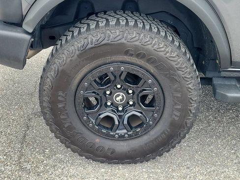 Certified 2023 Ford Bronco Wildtrak AWD/4WD image 6