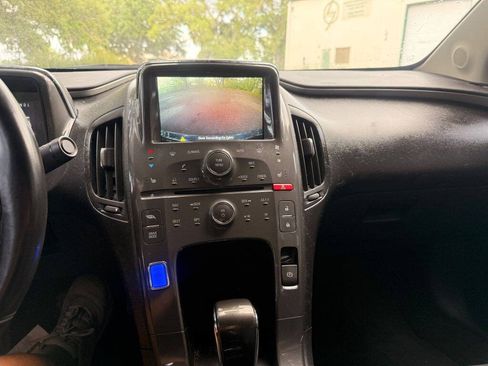 Used 2014 Chevrolet Volt Premium w/ Premium Trim Package FWD image 15