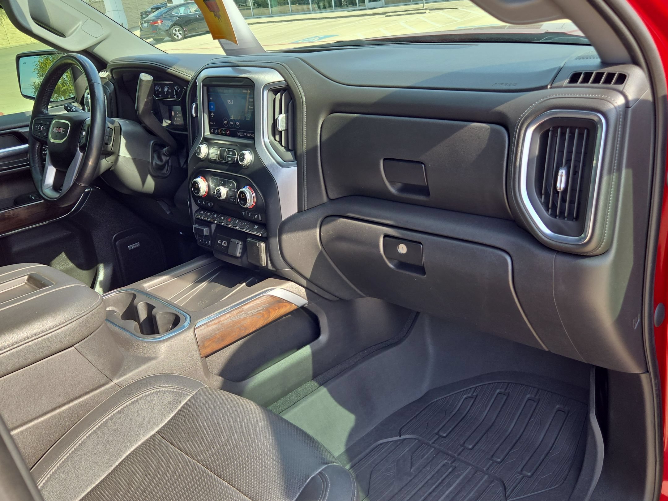 Certified 2022 GMC Sierra 1500 SLT RWD image 26