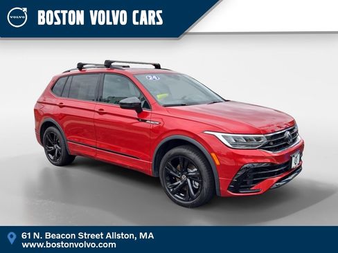 Used 2024 Volkswagen Tiguan SE R-Line image 1
