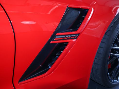Used 2017 Chevrolet Corvette Grand Sport RWD image 39