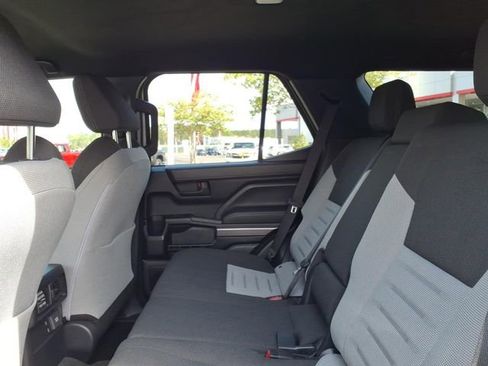 Used 2025 Toyota 4Runner TRD Off-Road AWD/4WD image 7
