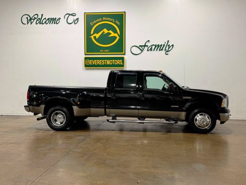 Used 2005 Ford F350 Lariat RWD image 8