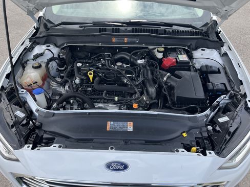 Used 2019 Ford Fusion SEL FWD image 23