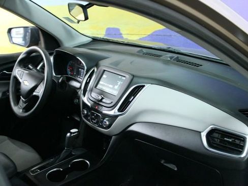 Used 2018 Chevrolet Equinox LS FWD image 10