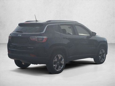 Used 2019 Jeep Compass Limited image 5